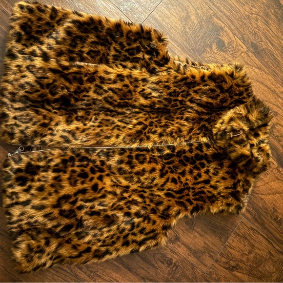 J. Crew Women's Faux Fur Leopard Jacket - Picture 2 of 9
